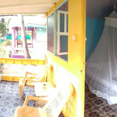 Secret Beach Bungalows, 팔로렘 외부 사진